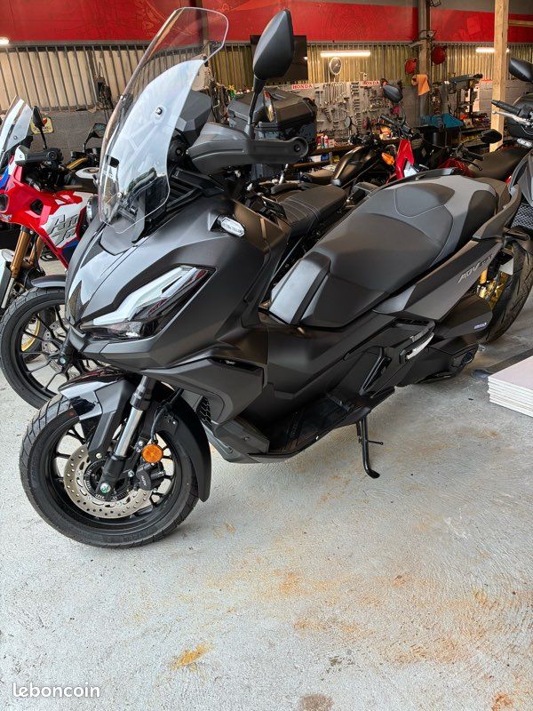 HONDA ADV 350
