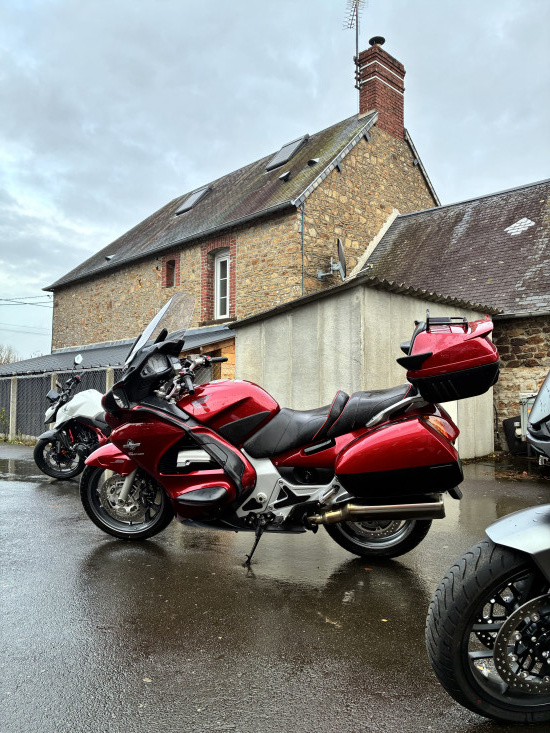 Honda Pan European - Full - Première main - 32298kms - 7690€ - AVRANCHES